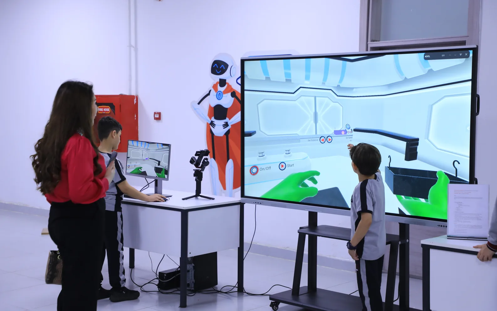 A student in the King's School VR learning room